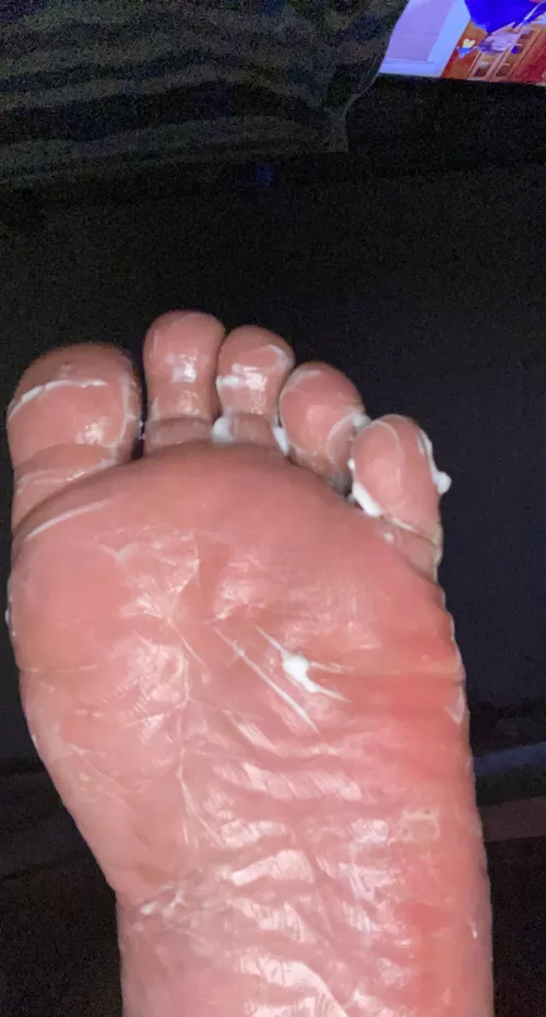 Anyone wanna finish rubbing this lotion in for me?:) by AdWilling9389