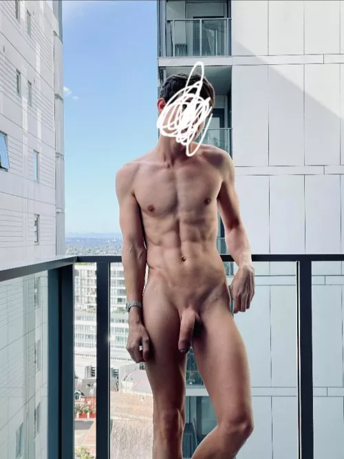 anyone wanna get spoiled in the balcony?? dm's open by dannyd45_