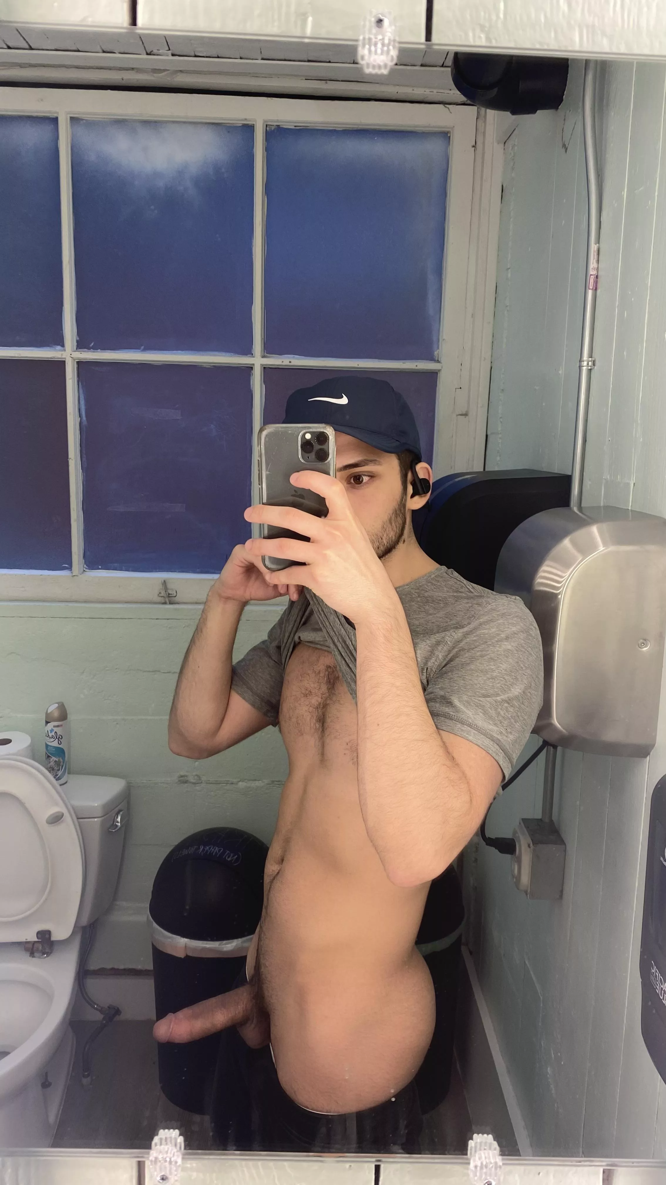 Anyone wanna help me out?always horny at the gym (25)😈 posted by Better-Compote4107