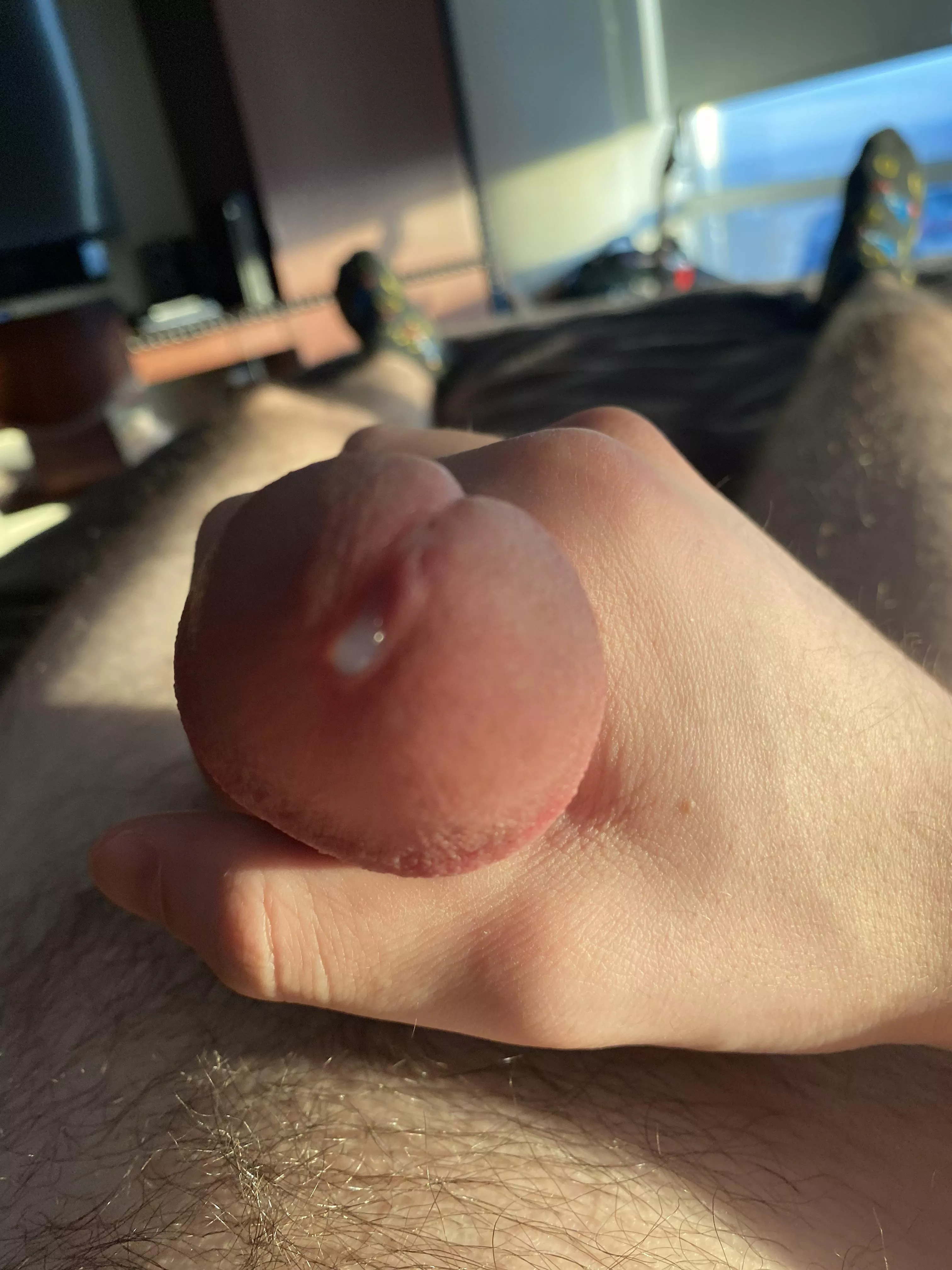 Anyone wanna lick it? 🤪 posted by FreddieAlfredo