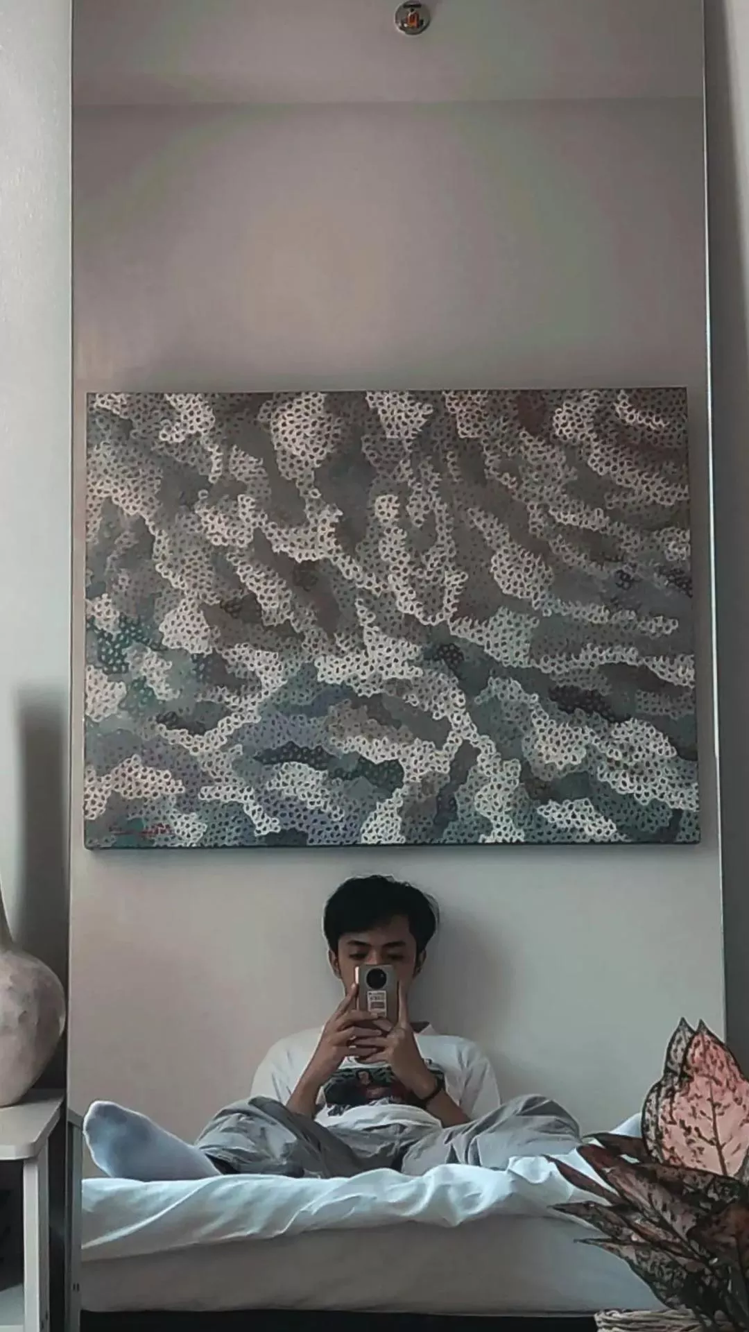 Anyone wanna play genshin impact or valorant? :D posted by kxxnkxbx