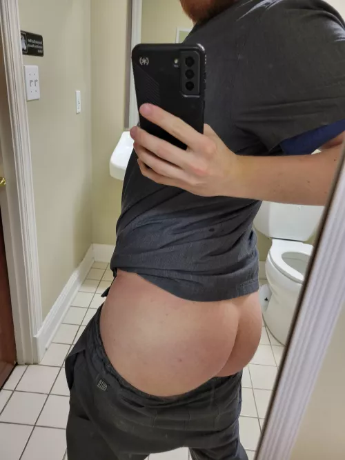 Anyone wanna play some games on my lunch break? 😋 by SwordsRUs202