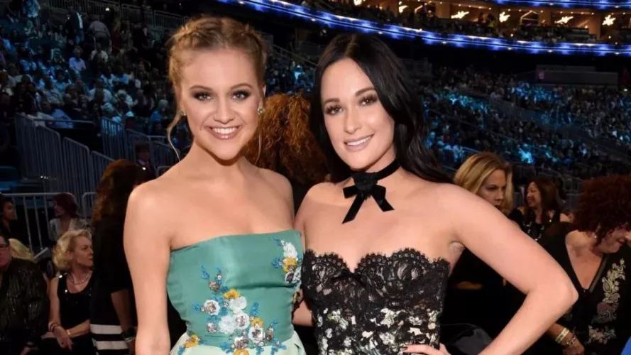 Anyone wanna RP a bi foursome with Kelsea and Kacey? by nsfwthrowaway8128