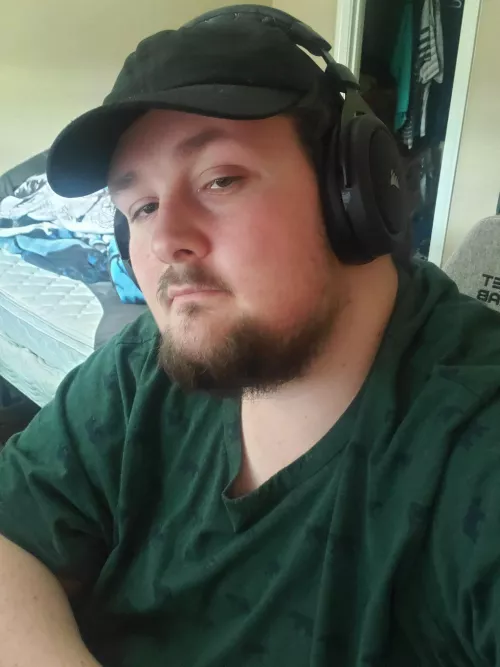 anyone wanna support me under the desk? by Big_Daddy97