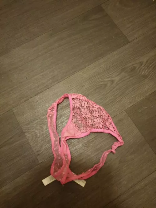anyone wanna trade sisters panties pics? by One_Cardiologist1207