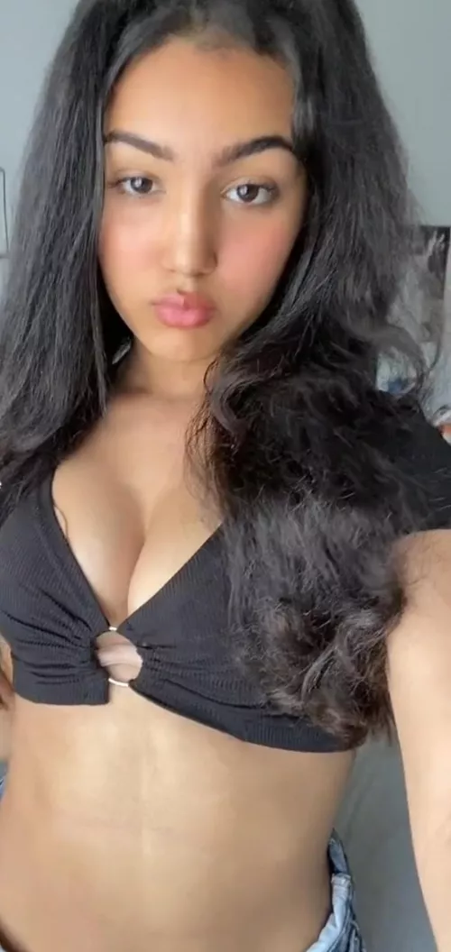 anyone want to cum/cock trib my friend send proof of second screen I'll send more pics (no lim) by Soggy-Entertainer392