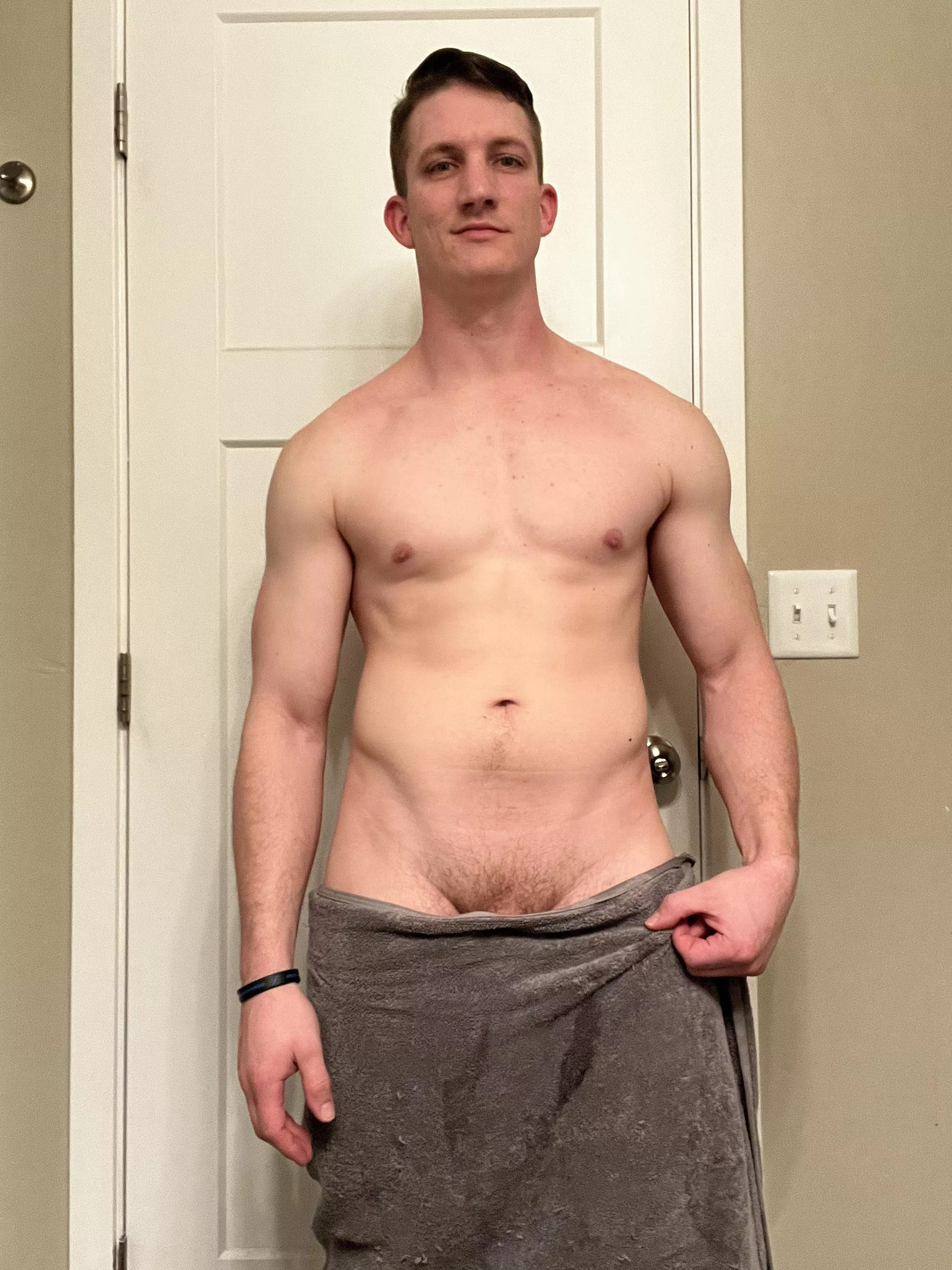 Anyone want to give me a hand? 😉 posted by Maxishisname