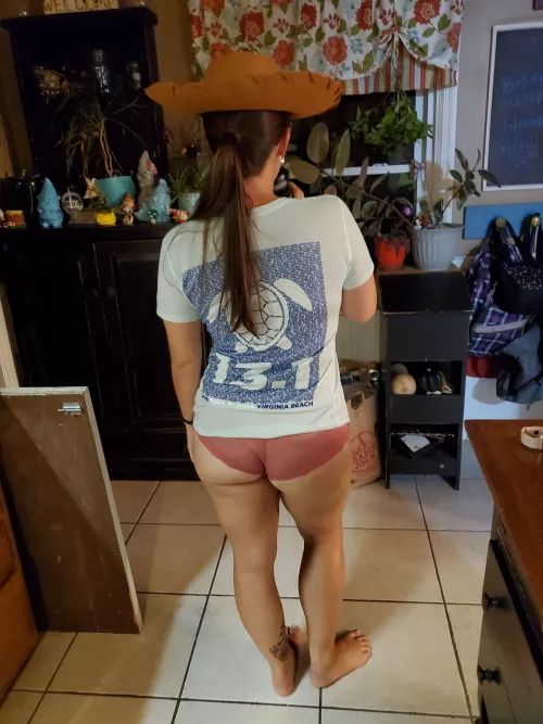 anyone want to see what's underneath? by Thin-Abroad5061