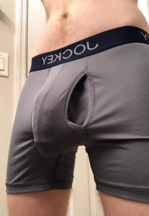 anyone want to see what’s underneath ;) by brickhunter_69