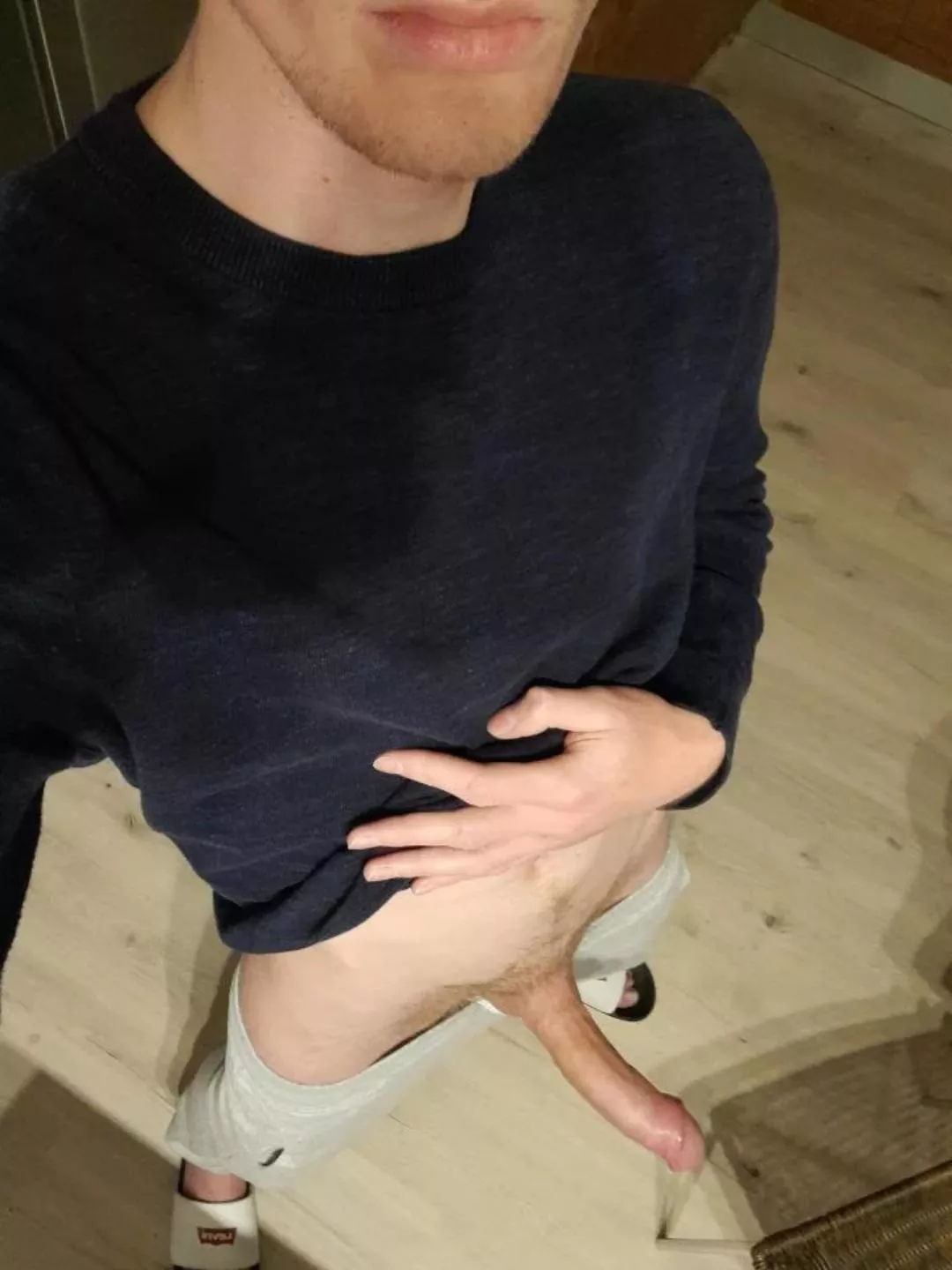 Anyone wants to suck my cock? posted by TomLawrenceXXX