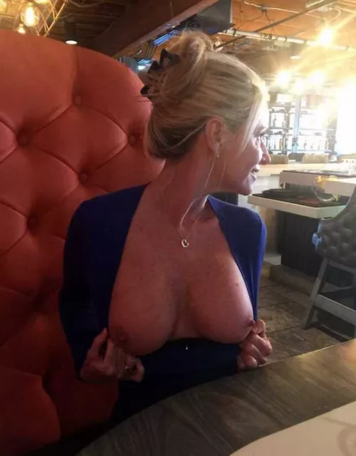 Anyone wants to talk dirty about my mom? Also I found a few toys in the closet if you wanna see dm me by Live_Rutabaga_6818