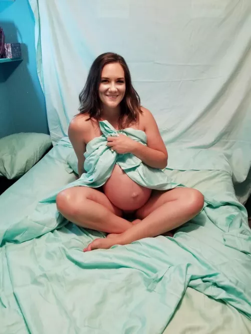 Anyone with a fleshlight or pocket pussy or fuck doll like to tribute my Preggo wife? DM with snap or kik by MelioraGrand