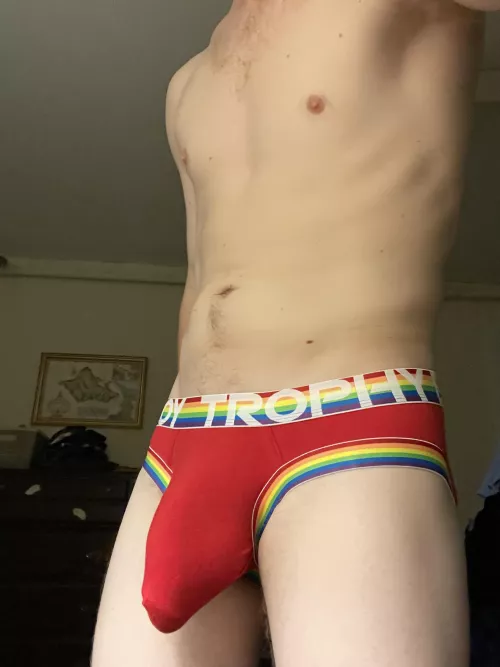 Apparently this is too ‘sexually explicit’ for Grindr 🤔 by jamer10345