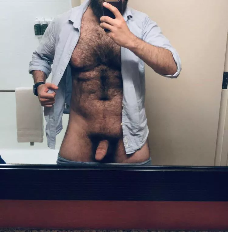 Arab bear just got off work posted by nateingram2022