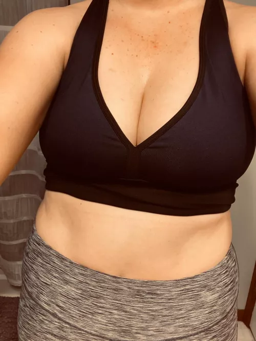 Are bi girls allowed here? by theoneandonlysam_p