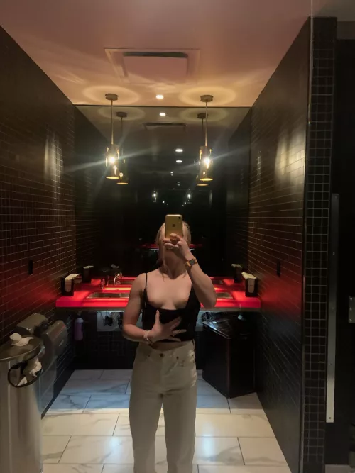 Are busy restaurant bathrooms public enough? 😈 [F] by paigewynters