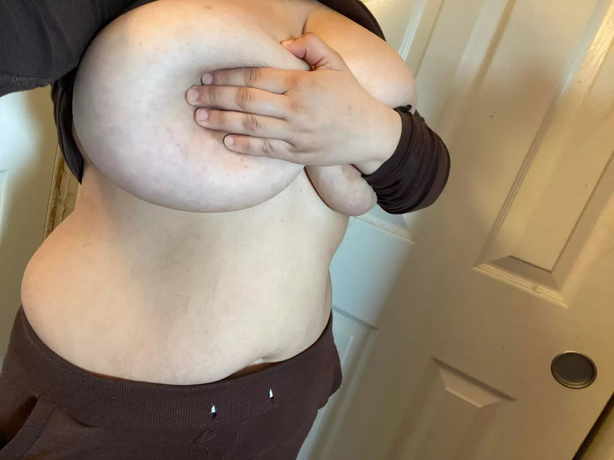 Are my F cups big enough for you?😋 posted by anayelir