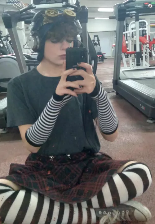 are my goggles cool? by obeythewalrusNOW