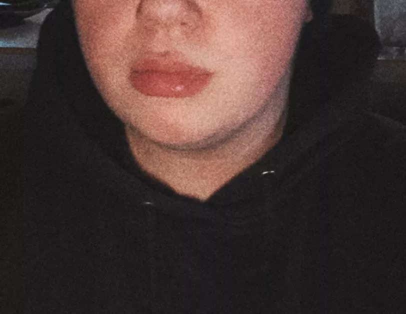 are these good enough cock sucking lips for you? posted by turtis_s