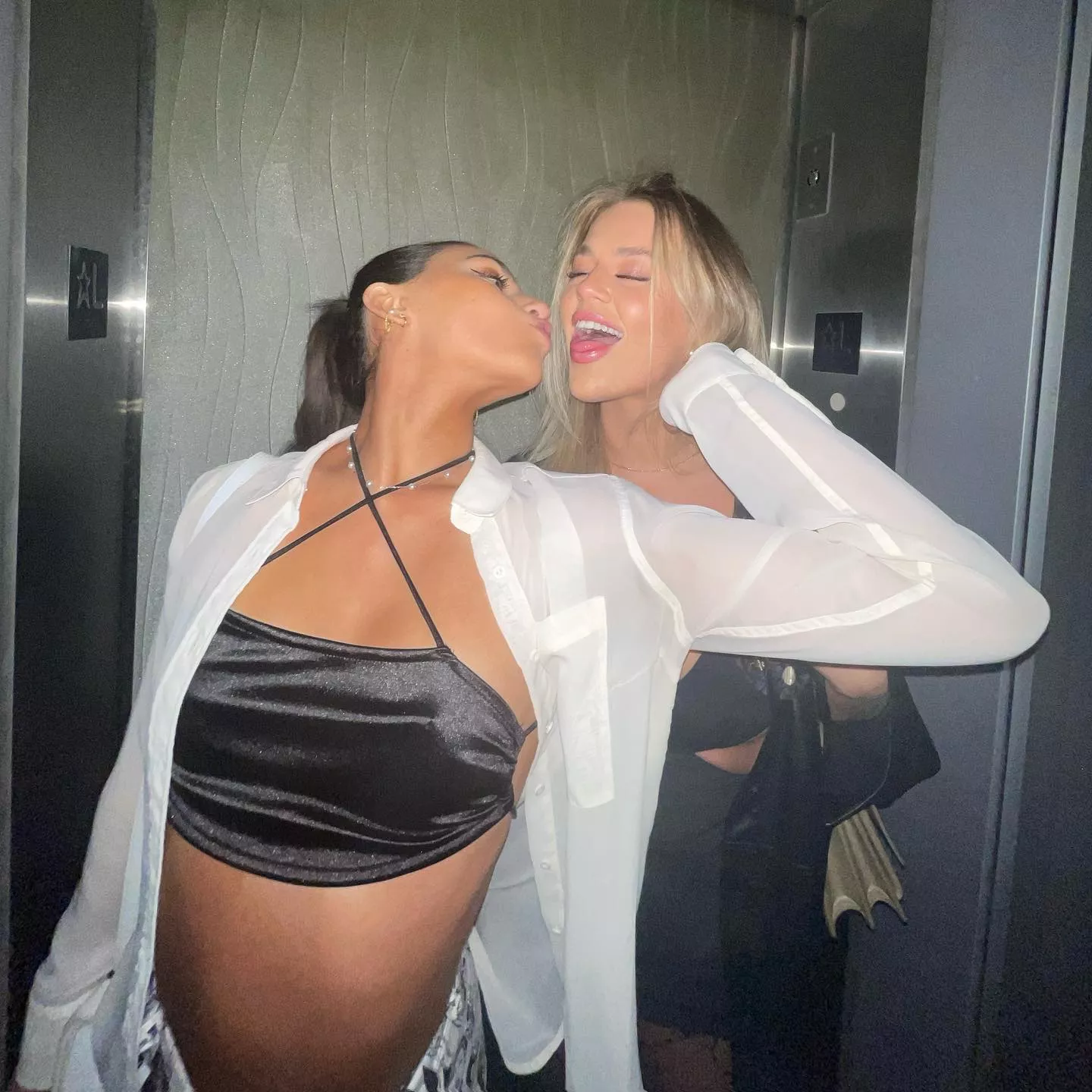 Are they just playing or do they actually want to kiss? posted by siimple_code