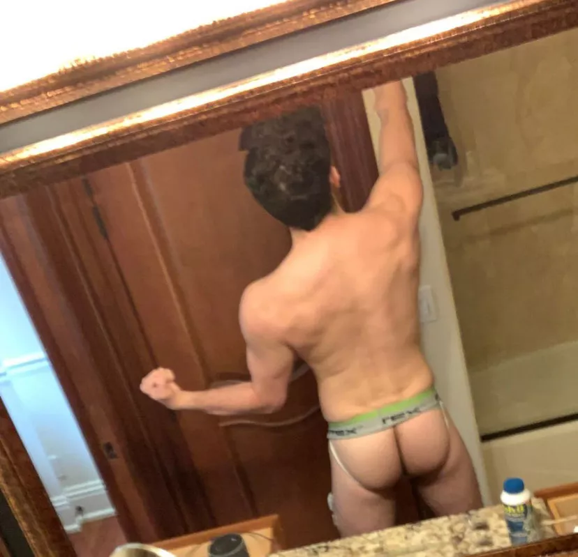 Are Ya'll Fans of my baseball booty? posted by backatitboy69