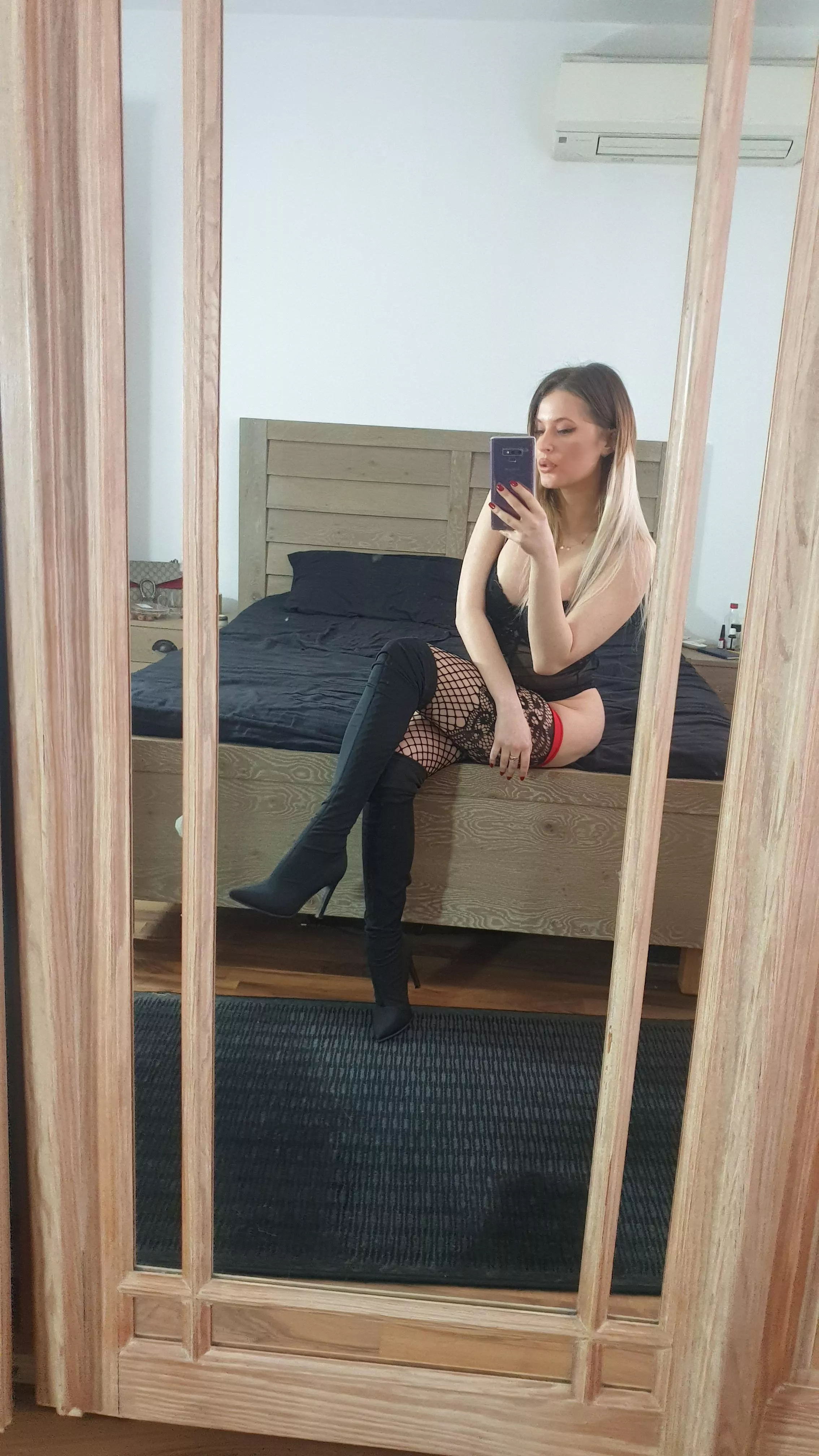 are you a fan of this kind of boots? posted by noirqueenie