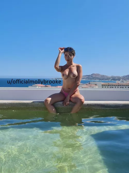 Are you adventurous enough to [f]uck me outdoors? by officialmollybrooke