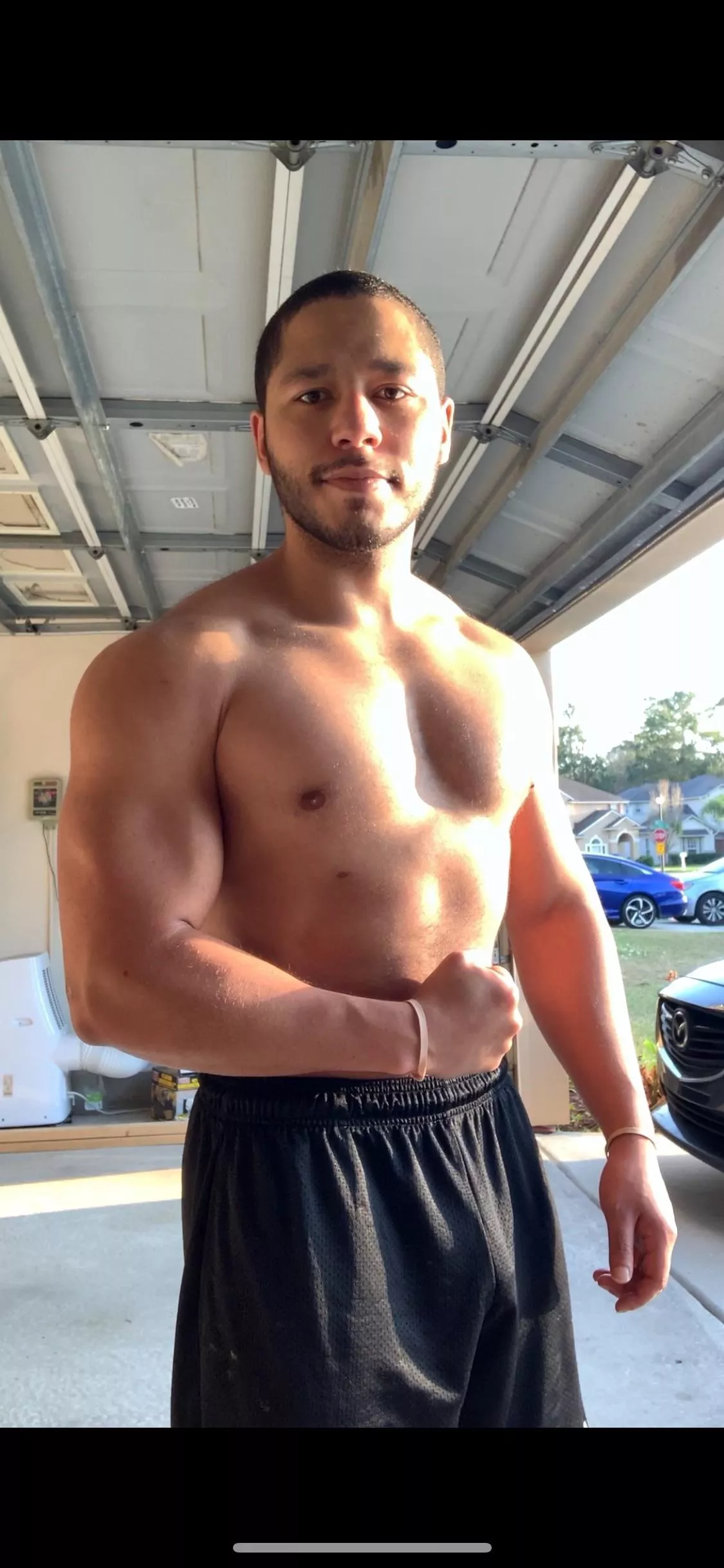 Are you gonna sit and stare or worship my muscles? posted by GRayner28