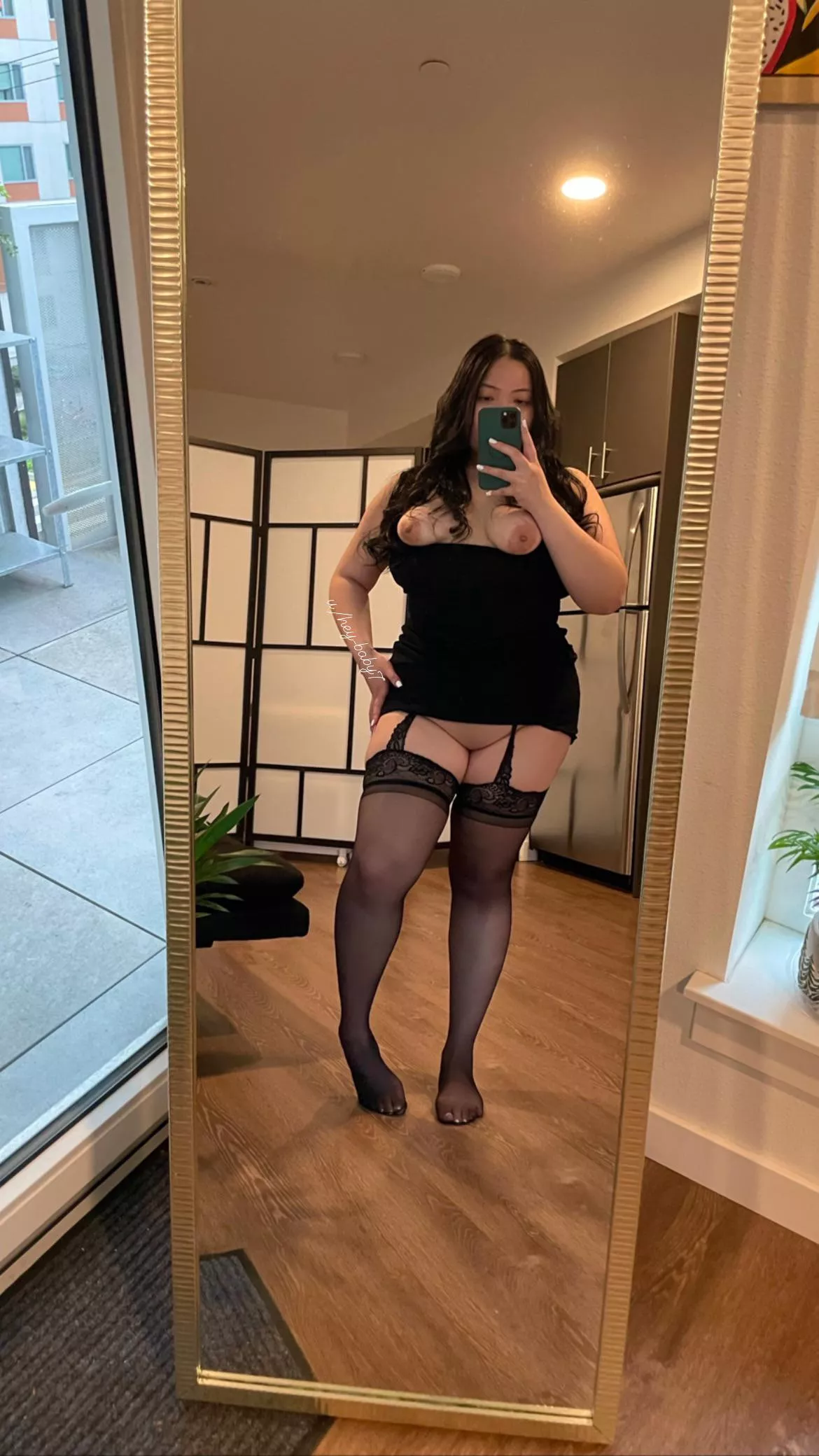 Are you into curvy Asians? posted by hey-baby7