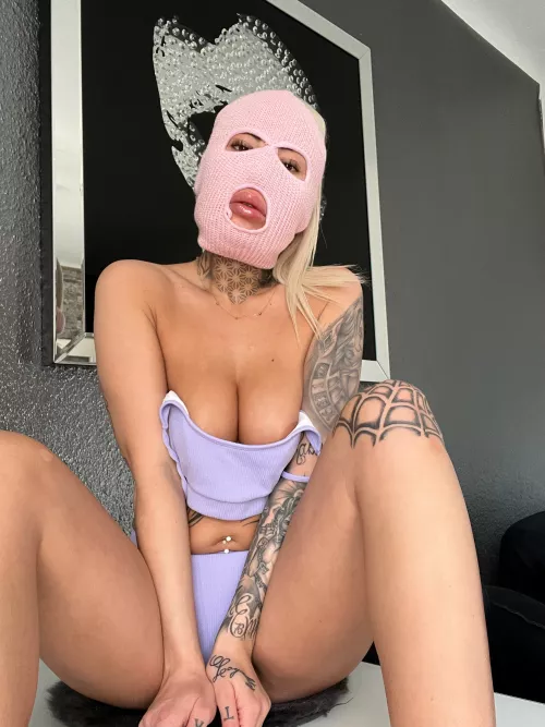 Are you into nerdy girls? by OkTart1934