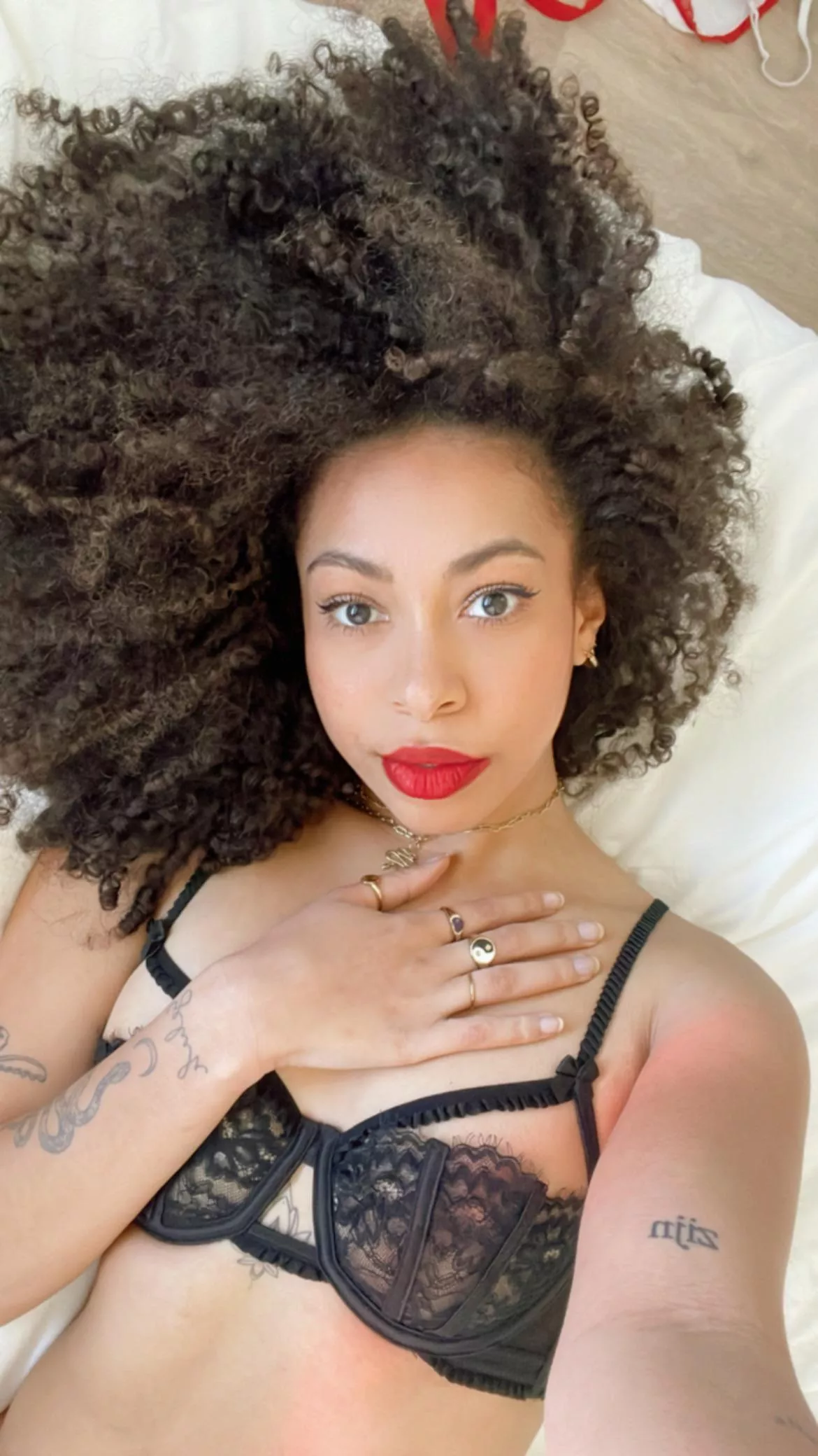 Are you joining me in bed? posted by Misscharlierose