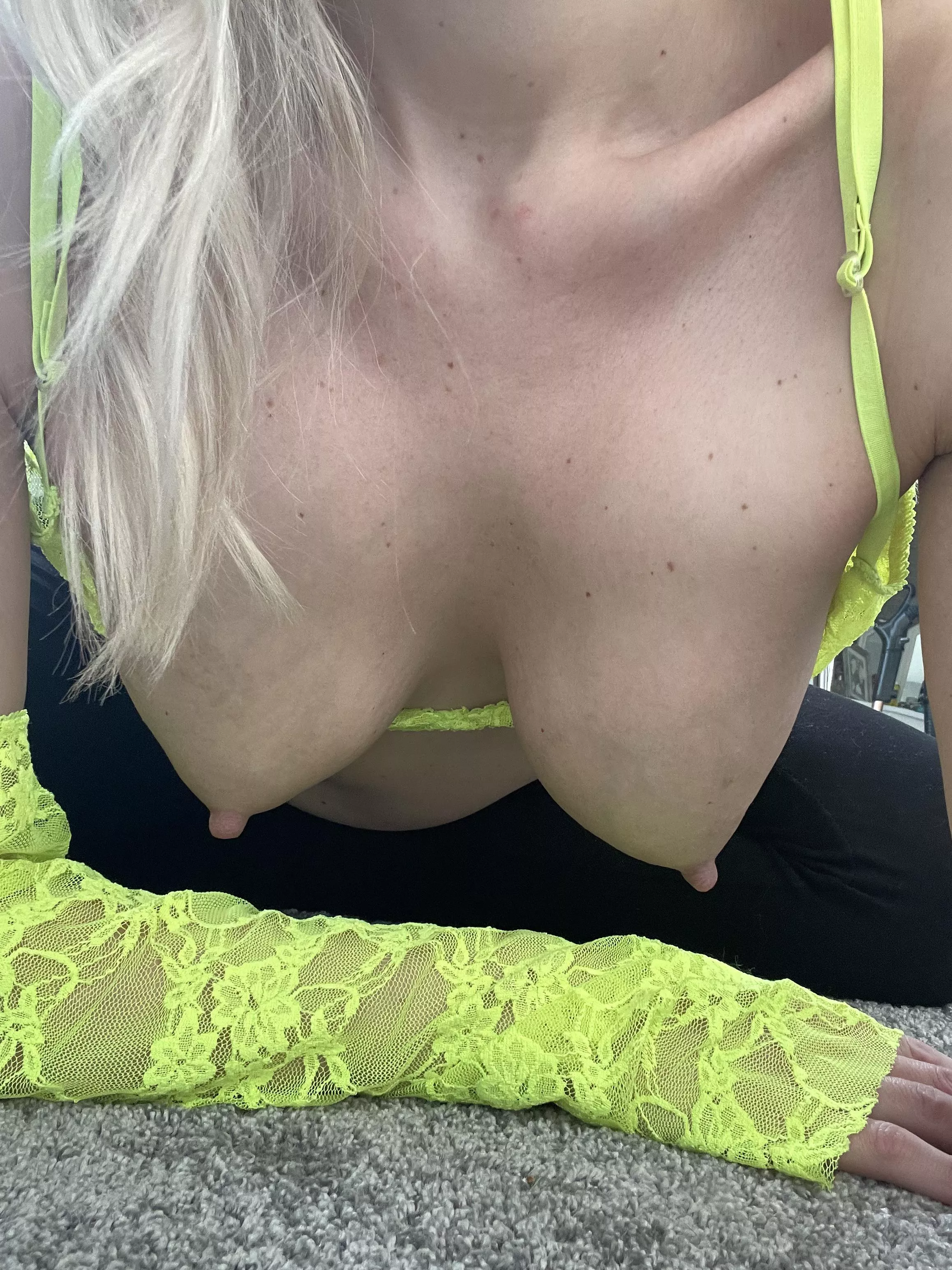Are you ready 🥵 posted by YummyMilf4U
