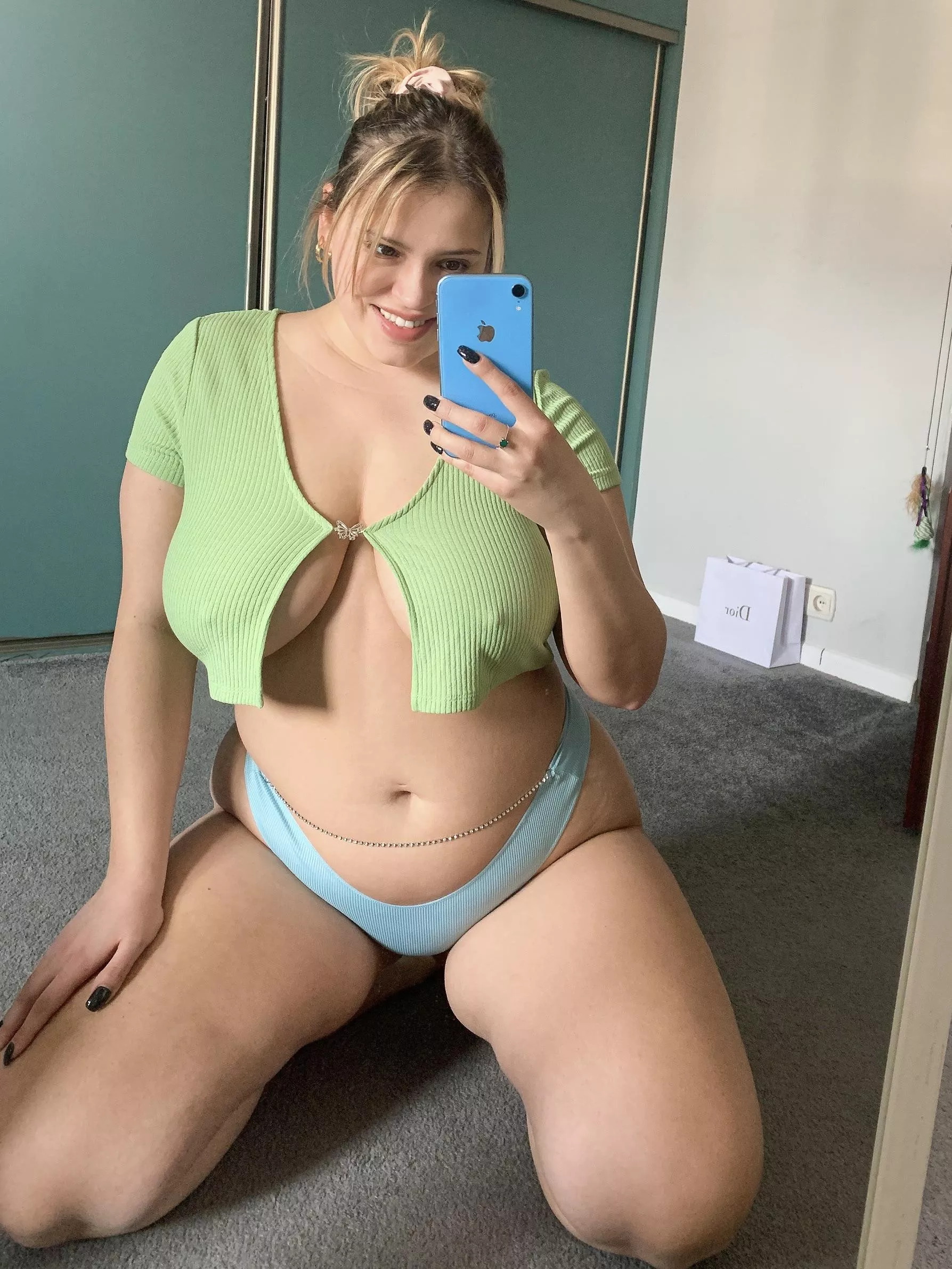 Are you ready for spring colors ? posted by thixchix