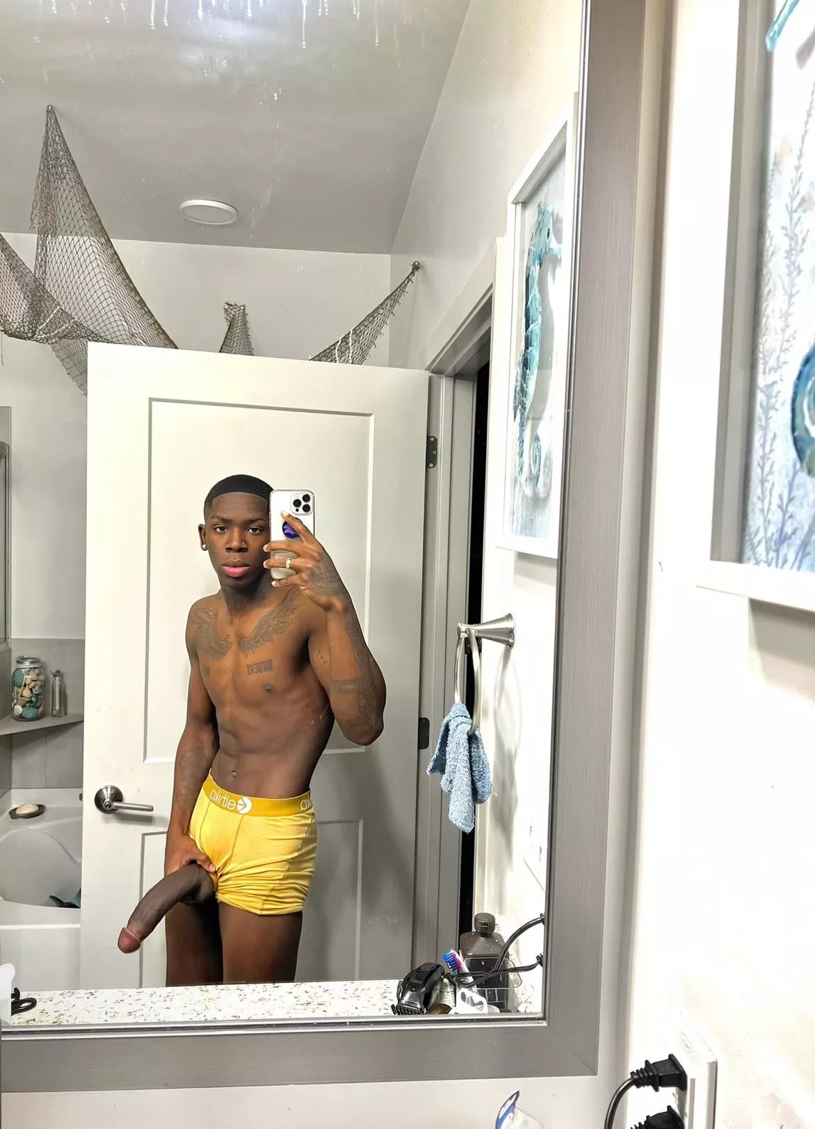 Are you ready for the weekend? posted by hungandlusty007