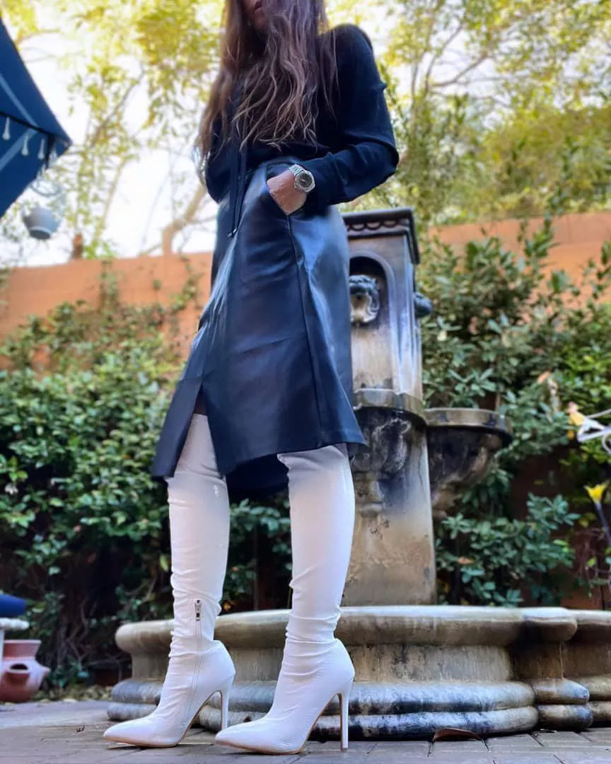 Are you ready to serve with your mistress 💋💋💋 posted by Mistressmaryalex66