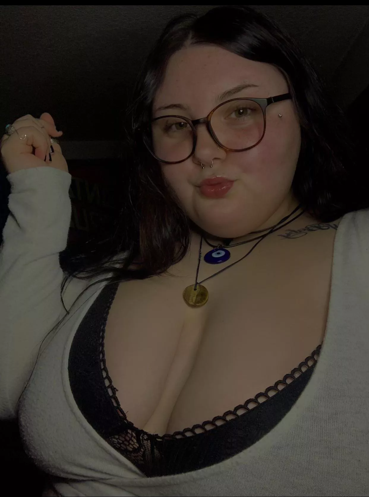 Are you sticking your dick between my cleavage? posted by hadleyduh