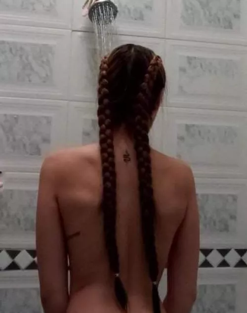 Are you watching me?... by raquelwhite