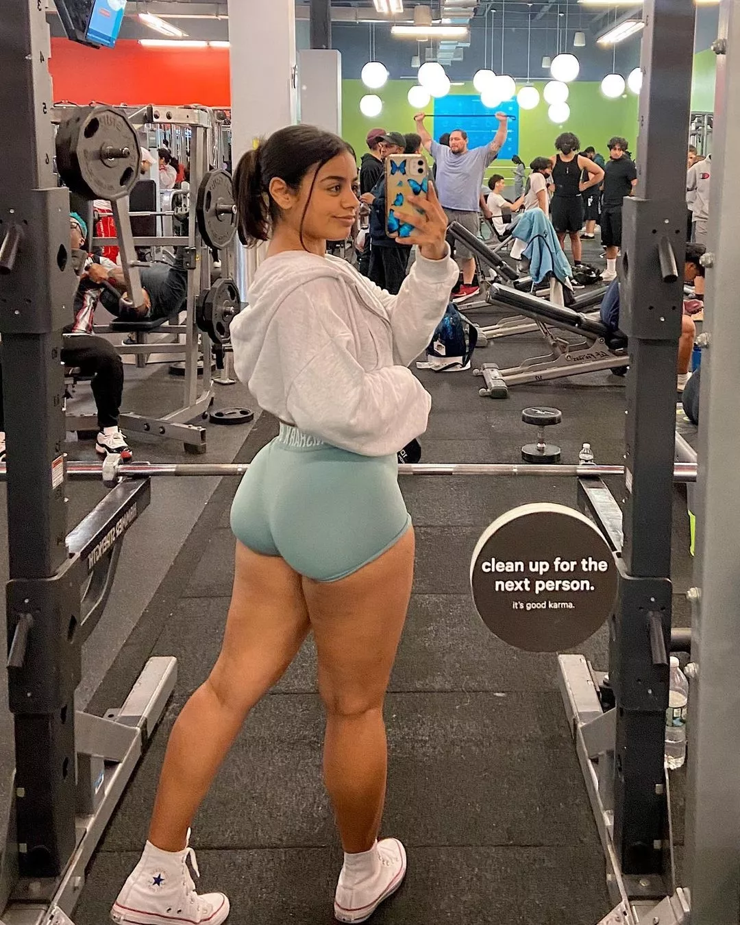 Ari on leg day posted by SirBumbles
