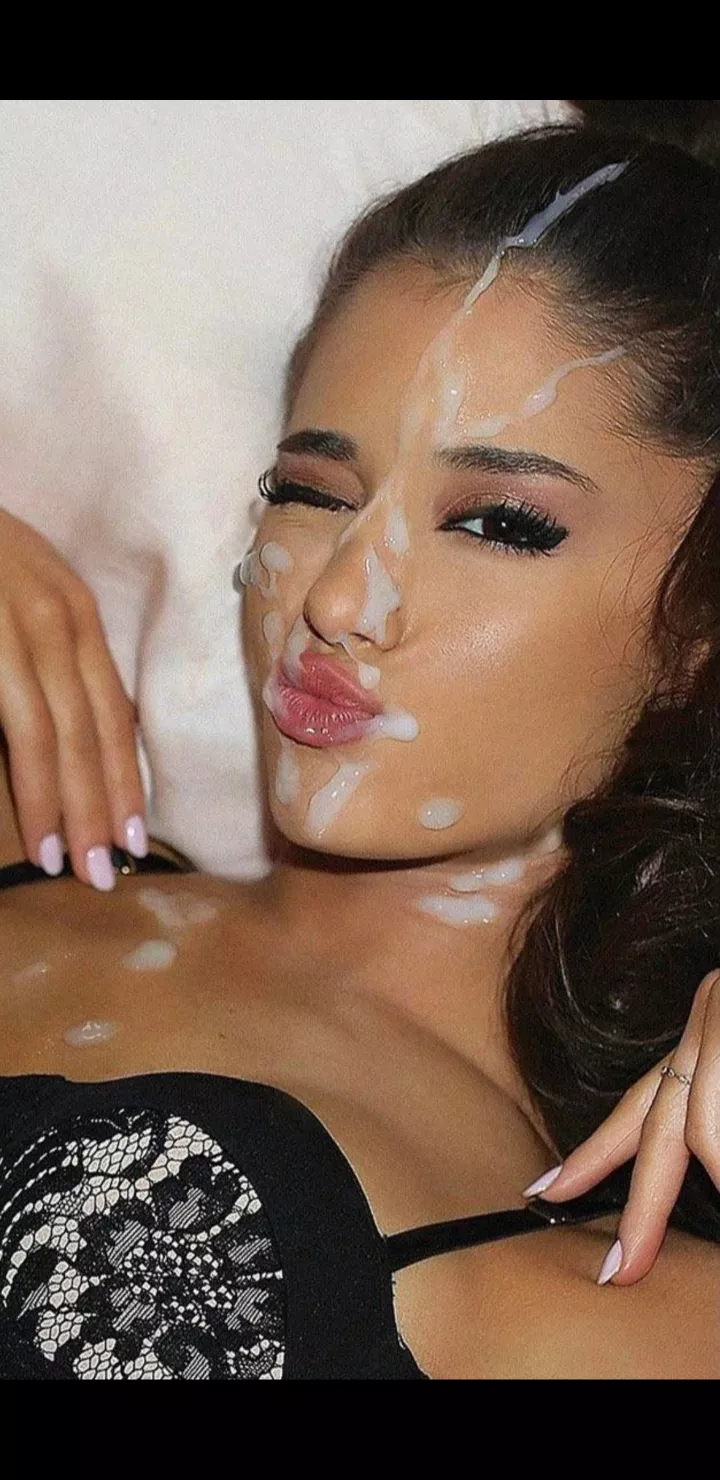 Ariana at its best posted by legsinnylons7