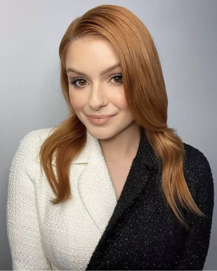 Ariel Winter posted by Toolsdown56