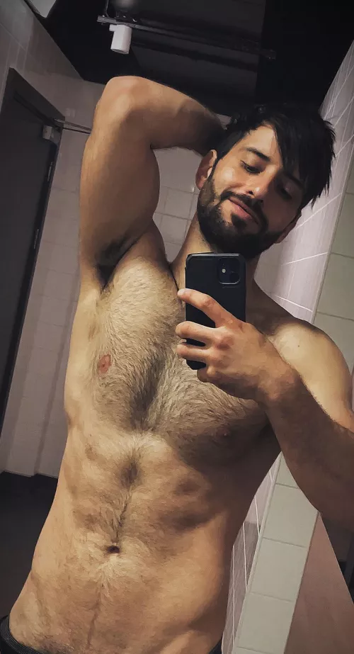 Armpit and chest hair post workout by Viprogue