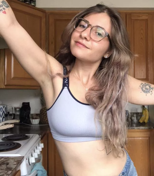 Armpit and glasses :) posted by lil-athena