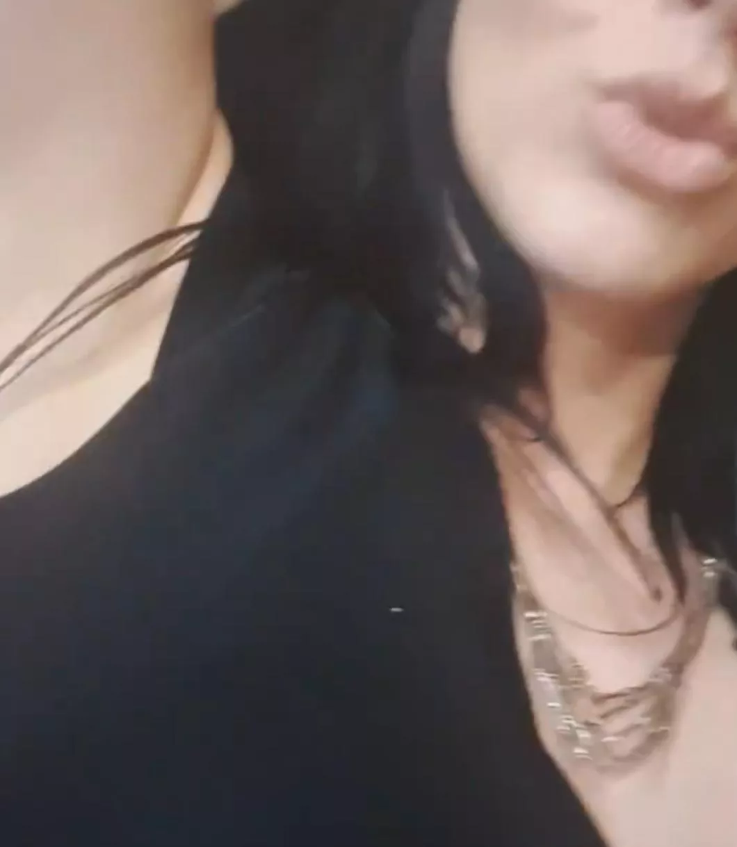 Armpit Worship for My dedicated pervs 🖤🖤🖤 posted by Goddess_Hellfire