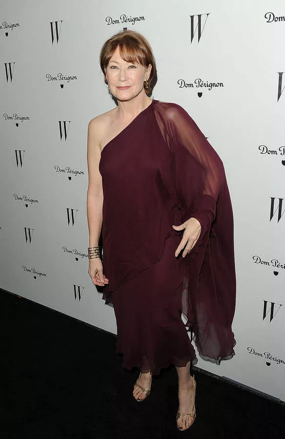 Artist Ann Magnuson posted by Due_Reputation_3525