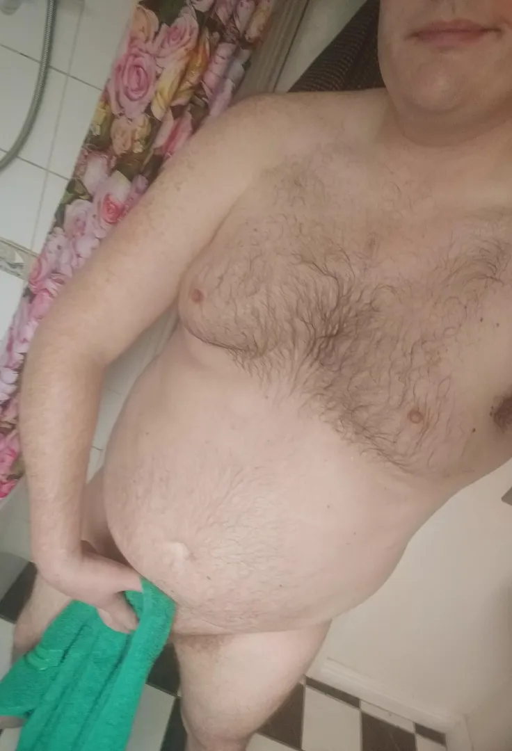 As an Irishman, the only green thing I'll be wearing today is this towel... (35, 6'4, 260lbs) posted by SeamusOVagabond