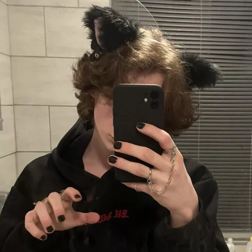 As it’s Femboy Friday ig i’ll post for once instead of ogling all the attractive boys. by ErrrrrrrRm