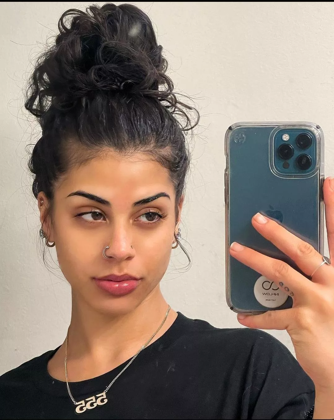 Ashley posted by flyfish6000