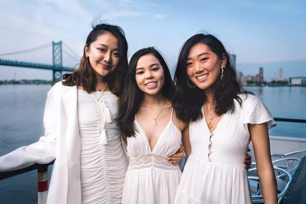 Asian babes posted by throwawayy202201