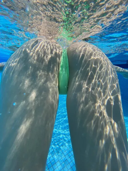 Ass men are more intelligent by White_Clothes_