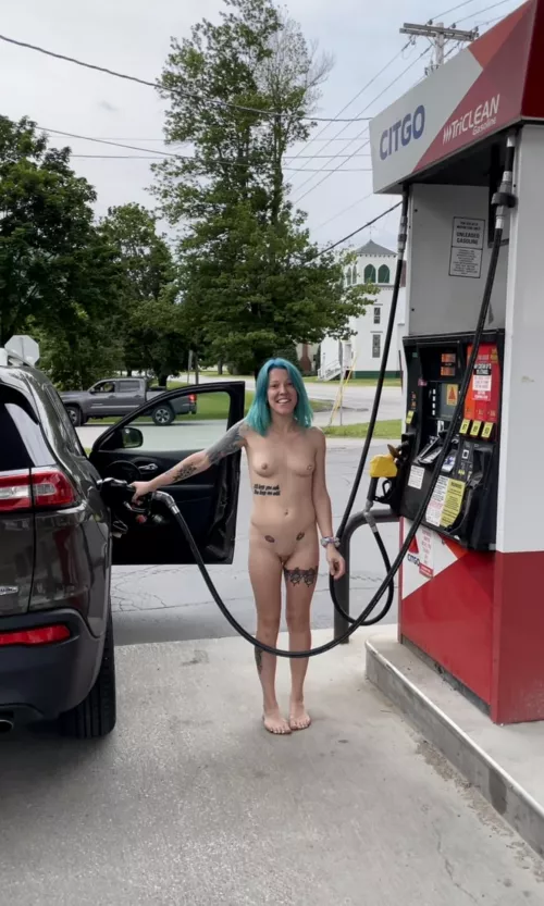 At the gas station by lilglitterbitch